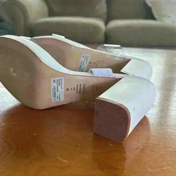 Shutz women's ARIELLA PLATFORM VINYL SANDAL size 10B - Picture 11 of 11